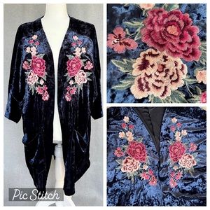 AMERICAN EAGLE OUTFITTERS crushed velvet embroidered short duster NAVY